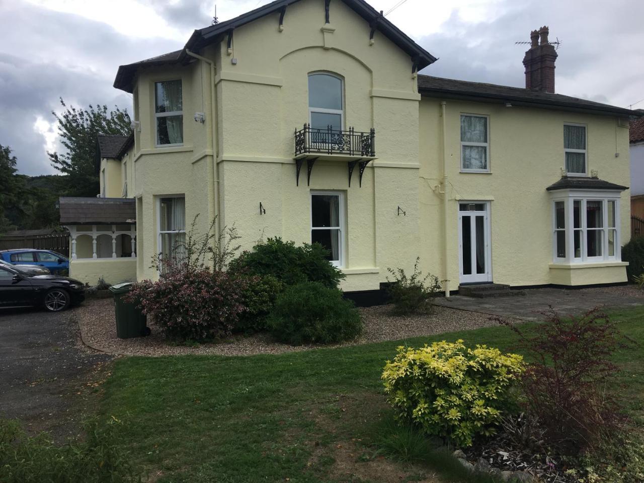 Winston Manor Guesthouse Rooms Churchill  Exterior foto